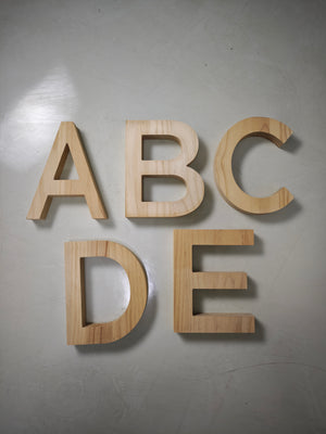 Nordic-style wooden letter decor, solid wood 3D English letters, desktop decoration and storage, home soft furnishings, photography props, customizable letters